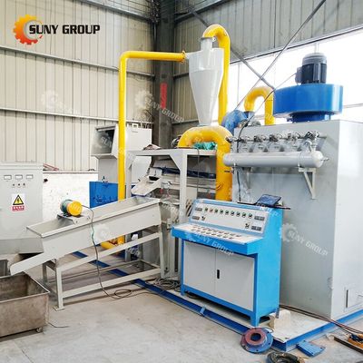 Macchina per il riciclaggio di rottami di filo di rame per la separazione dei cavi elettrici