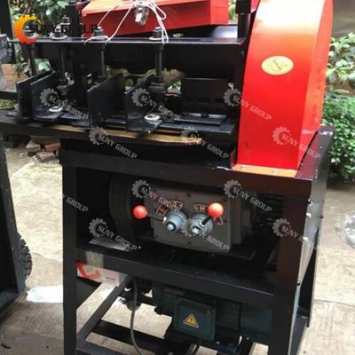 La macchina di riciclaggio del filo di rame separa il rame dalle carcasse di gomma/plastica