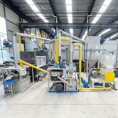 Macchina di riciclaggio di circuiti stampati con controllo video
