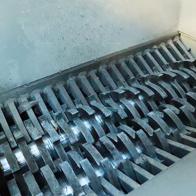 Equipaggiamento di ultima generazione Macchine elettroniche per il riciclaggio di PCB per il riciclaggio dei rifiuti di PCB