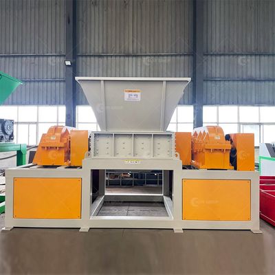 Lavorazione di macchine per la produzione di materie plastiche