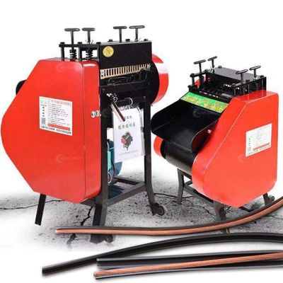 Macchina di riciclaggio di cavi elettrici con uscita di potenza di 4,5 kW