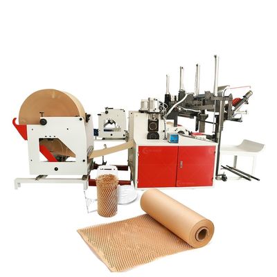 Macchina automatica per la fabbricazione di nuclei di fogli di miele per la triturazione di carta e di altri materiali