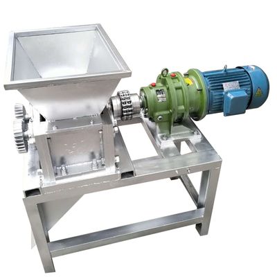 Progettazione compatta 380V/50Hz Voltage Mini Double Shaft Shredder per la produzione su piccola scala